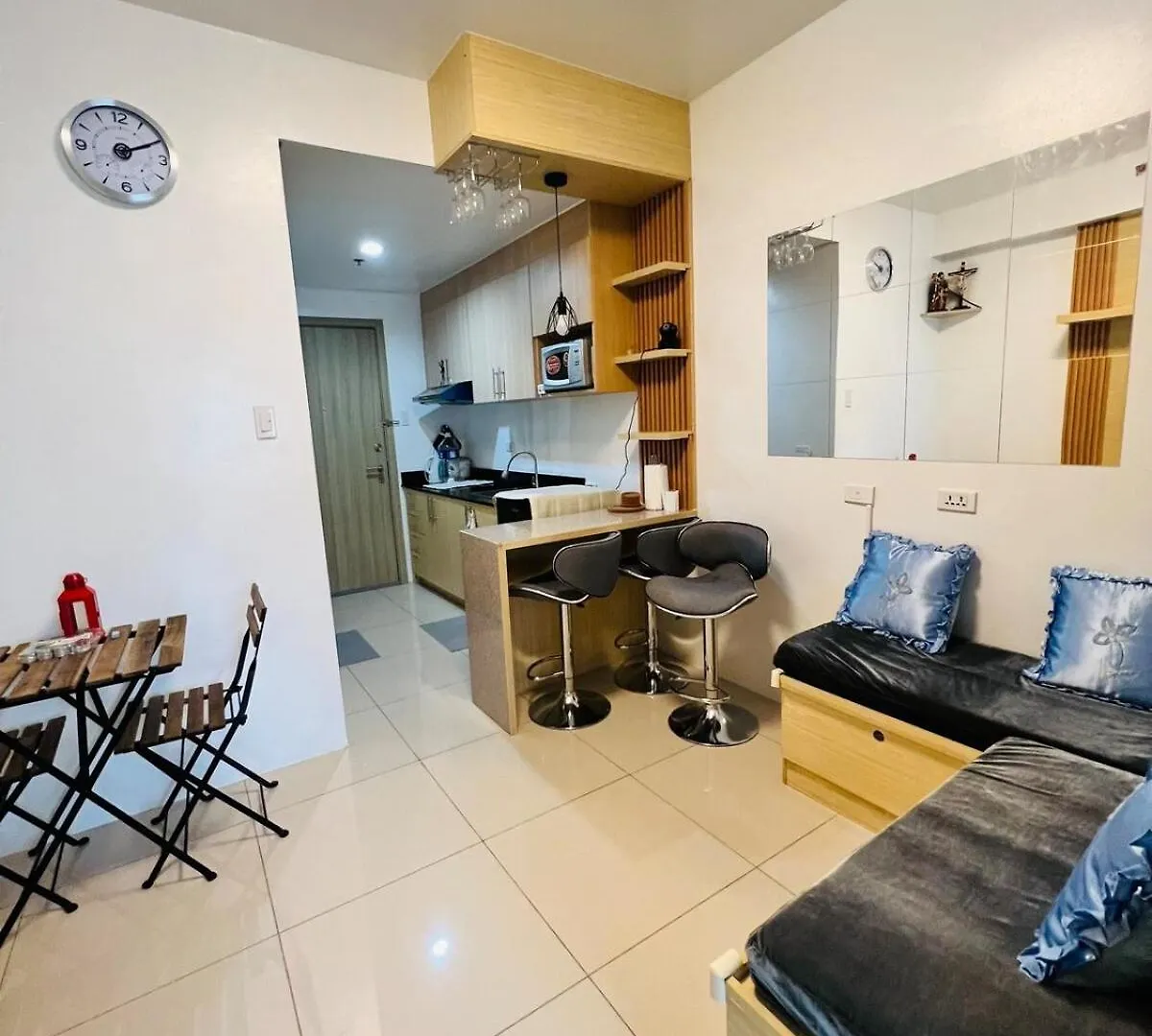 D Crib At Breeze Residences Pasay City Philippines Manila Filippinerna